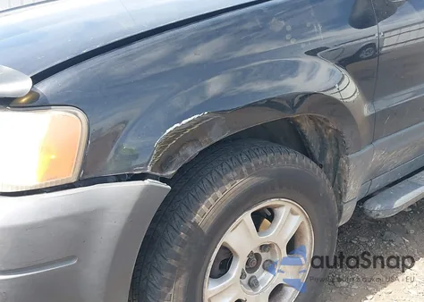 2003 Ford Escape Xlt z USA, uszkodzony, nr VIN 1FMYU03163KA99987